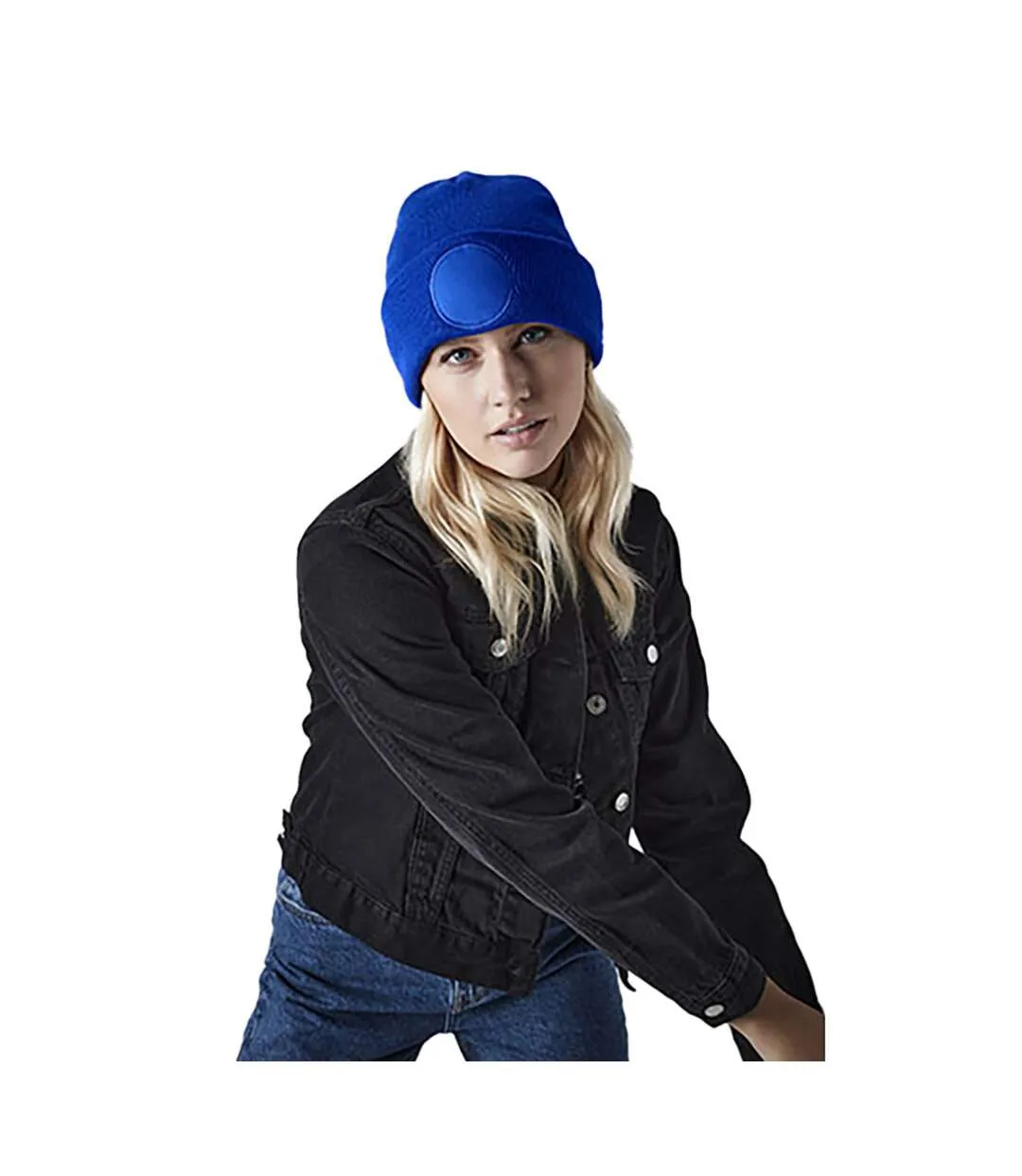 Circular patch beanie bright royal Beechfield