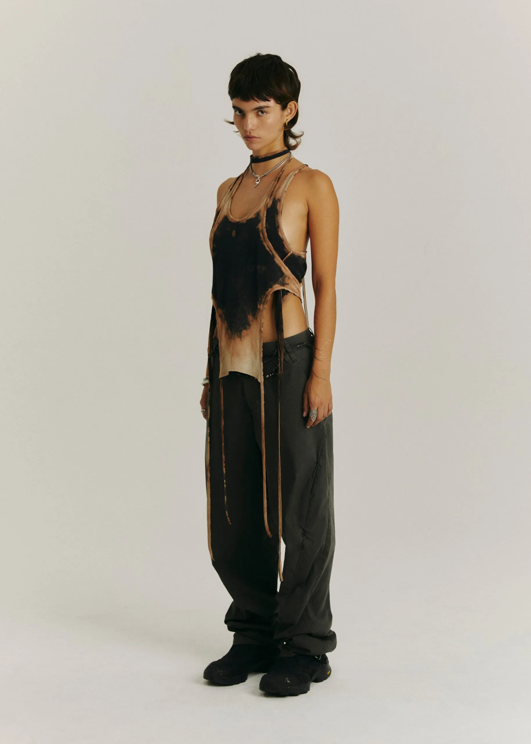 LAYERED HALTER TOP BROWN/BLACK